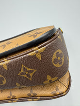 Load image into Gallery viewer, Louis Vuitton Reverse Pochette Metis Monogram with strap