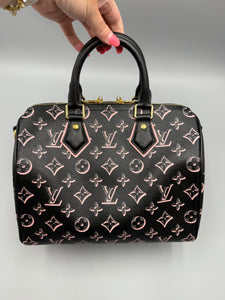 Louis Vuitton Speedy 25 Fall for You Banouliere black monogram with strap