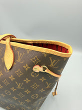 Load image into Gallery viewer, Louis Vuitton Neverfull MM monogram with red interior