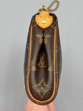 Load image into Gallery viewer, Louis Vuitton Eva Crossbody monogram with chain and strap