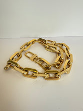 Load image into Gallery viewer, Louis  Vuitton coussin chain