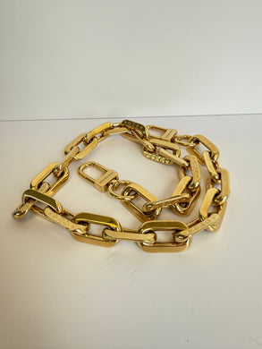 Louis  Vuitton coussin chain