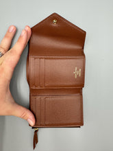 Load image into Gallery viewer, Louis Vuitton Victorine monogram wallet