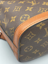 Load image into Gallery viewer, Reverse monogram Louis Vuitton dauphine backpack