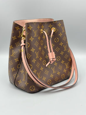 Louis Vuitton NeoNoe bucket bag with strap