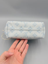 Load image into Gallery viewer, Louis Vuitton Pochette Hills Blue Courrier tote with luggage tag