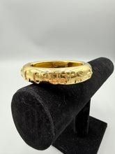 Load image into Gallery viewer, Louis Vuitton bangle gold - size small