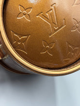 Load image into Gallery viewer, Louis Vuitton Astor Mini Vernis gold bucket bag