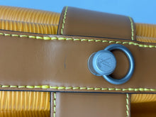 Load image into Gallery viewer, Louis Vuitton Sac Twist marigold epi with pouch and strap