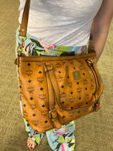 Load image into Gallery viewer, MCM Visetos Cognac logo tote with strap