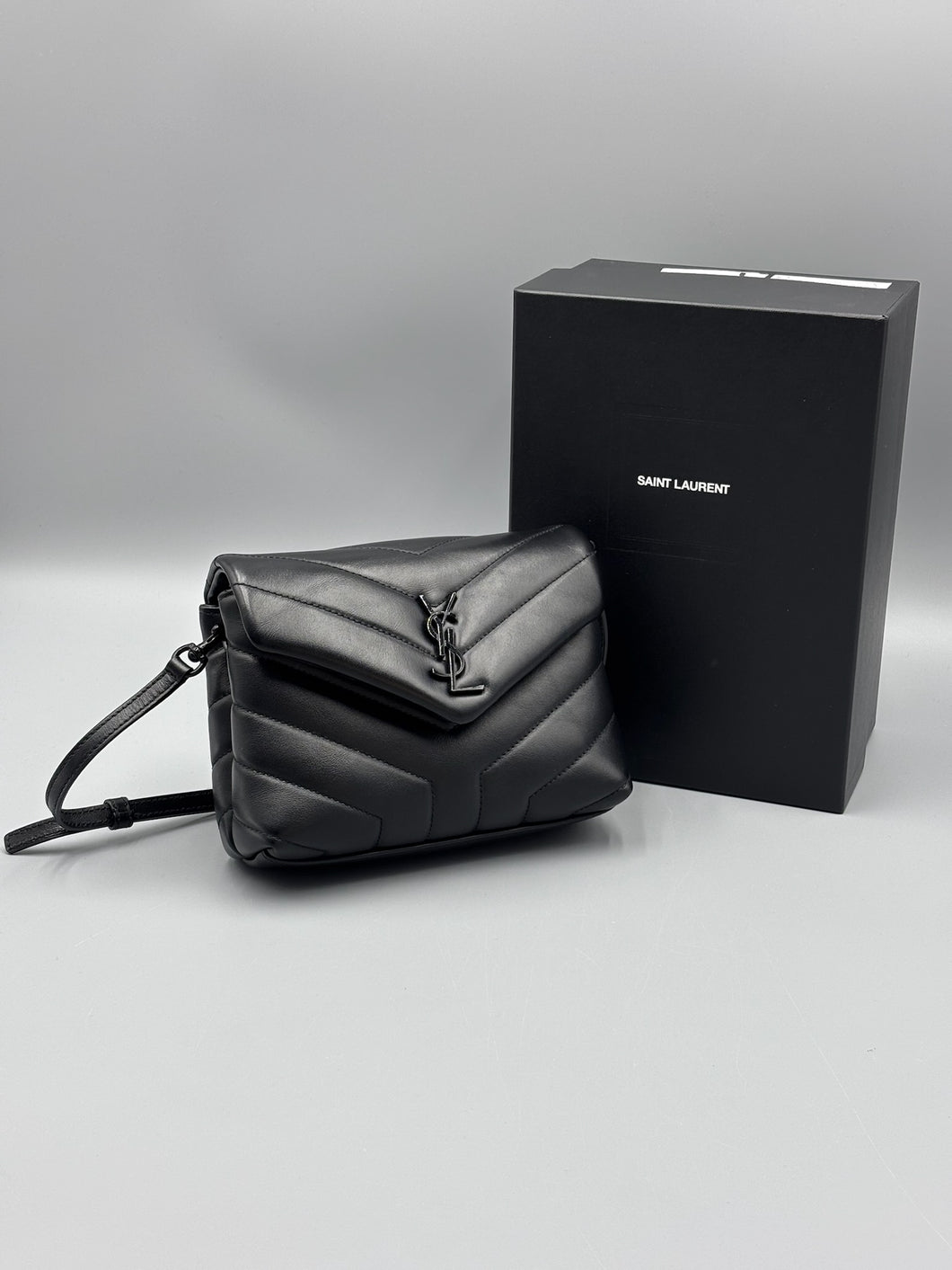 Saint Laurent LouLou Toy Black crossbody
