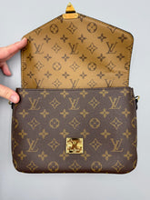Load image into Gallery viewer, Louis Vuitton Reverse Pochette Metis Monogram with strap