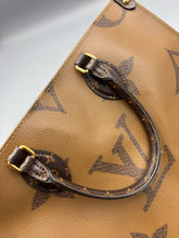 Load image into Gallery viewer, Louis Vuitton ONTHEGO MM reverse monogram
