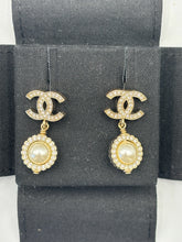 Load image into Gallery viewer, Chanel Pearl drop earrings