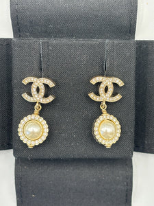 Chanel Pearl drop earrings