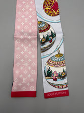 Load image into Gallery viewer, Louis Vuitton Silk Bandeau 3”