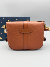 Load image into Gallery viewer, Louis Vuitton Saumur BB epi (discontinued color)