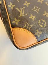 Load image into Gallery viewer, Louis Vuitton Amazone monogram crossbody