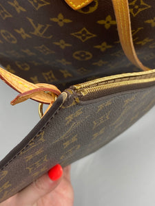Louis Vuitton Neverfull MM monogram with pouch