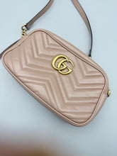 Load image into Gallery viewer, Gucci Small Marmont Camera crossbody