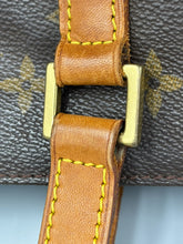 Load image into Gallery viewer, Louis Vuitton Cabas Mezzo monogram