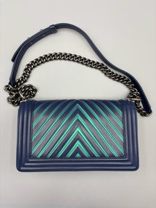 Chanel Old Medium Iridescent chevron blue boy bag