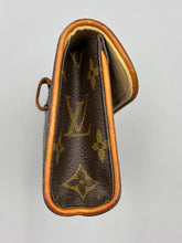 Load image into Gallery viewer, Louis Vuitton Florentine pochette waistbag