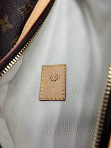 Louis Vuitton High rise bumbag with strap