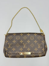 Load image into Gallery viewer, Louis Vuitton Favorite PM Monogram Crossbody with chain