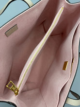 Load image into Gallery viewer, Louis Vuitton LockMe Beige and pink tote