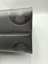 Load image into Gallery viewer, Louis Vuitton On The Go MM black empreinte tote