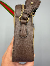 Load image into Gallery viewer, Gucci GG Jumbo Messenger