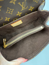 Load image into Gallery viewer, Louis Vuitton East West Pochette metis monogram with strap and chain