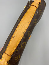 Load image into Gallery viewer, Louis Vuitton Pochette Metis monogram crossbody