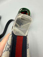 Load image into Gallery viewer, Gucci Medium Attache Shoulder bag / crossbody