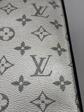 Load image into Gallery viewer, 🖤LIMITED EDITION🖤Louis Vuitton Split North South monogram tote