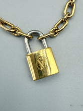 Load image into Gallery viewer, Louis Vuitton Keep it lock charm bracelet - 7.5