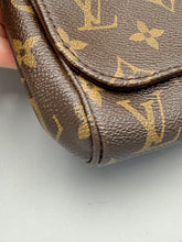 Load image into Gallery viewer, Louis Vuitton Favorite PM Monogram Crossbody with chain