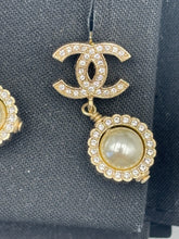 Load image into Gallery viewer, Chanel Pearl drop earrings