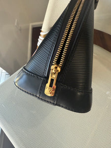 Louis Vuitton Blooming Alma BB limited edition black epi with strap