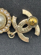 Load image into Gallery viewer, Chanel Pearl drop earrings