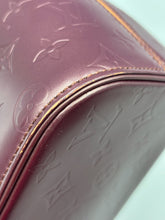 Load image into Gallery viewer, Louis Vuitton Amarante Vernis Stockton shoulder bag