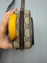 Load image into Gallery viewer, Gucci Ophidia Top Handle Amazon crossbody bag