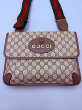 Load image into Gallery viewer, Gucci Large Supreme Neo GG print messenger bag