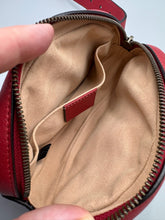 Load image into Gallery viewer, Gucci Marmont belt bag red - size 95