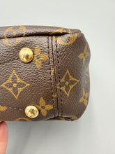Load image into Gallery viewer, Louis Vuitton Pallas BB monogram with strap