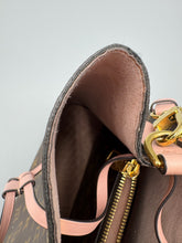 Load image into Gallery viewer, Louis Vuitton NeoNoe bucket bag with strap