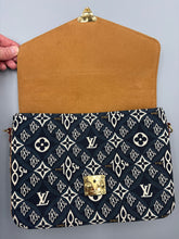 Load image into Gallery viewer, Louis Vuitton 1854 Blue Pochette Metis with strap