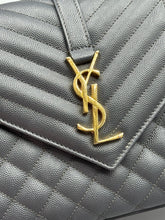 Load image into Gallery viewer, YSL Medium Grey/Blue Triquilt flap on chain