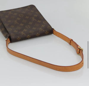 Louis Vuitton Musette Salsa shoulder bag